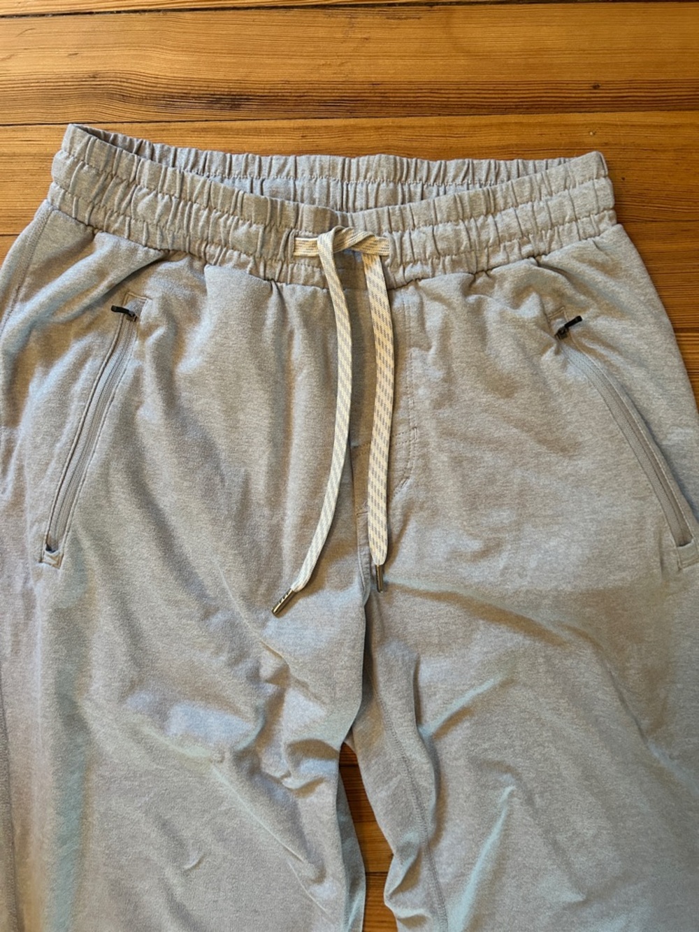 Vuori Light Gray Drawstring Waist Mens Joggers Jersey Small S